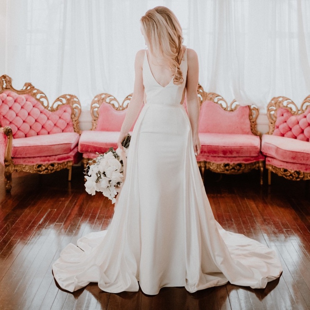 Sarah Seven - Giovanna Gown - Size 2